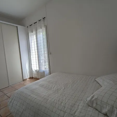 דירה Proche Centre Avec Belle Terrasse *