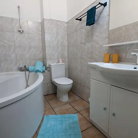 Apartament Proche Centre Avec Belle Terrasse *