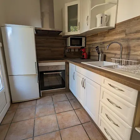 Proche Centre Avec Belle Terrasse פרפיניין