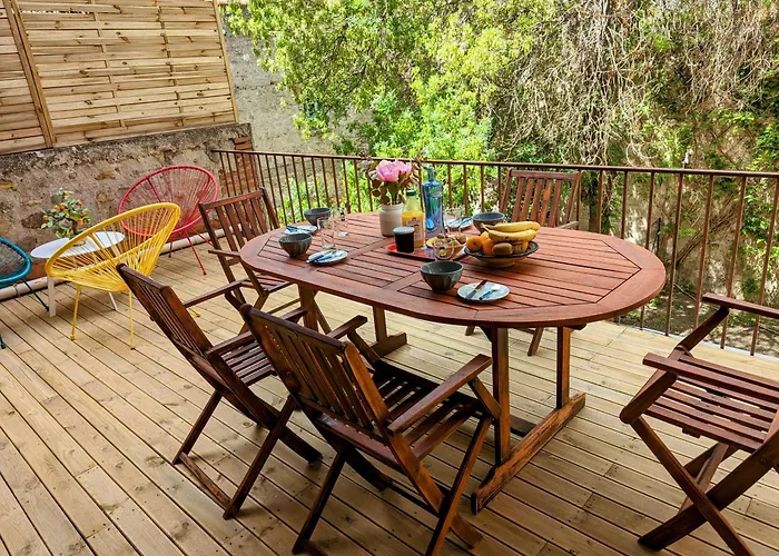 Proche Centre Avec Belle Terrasse *